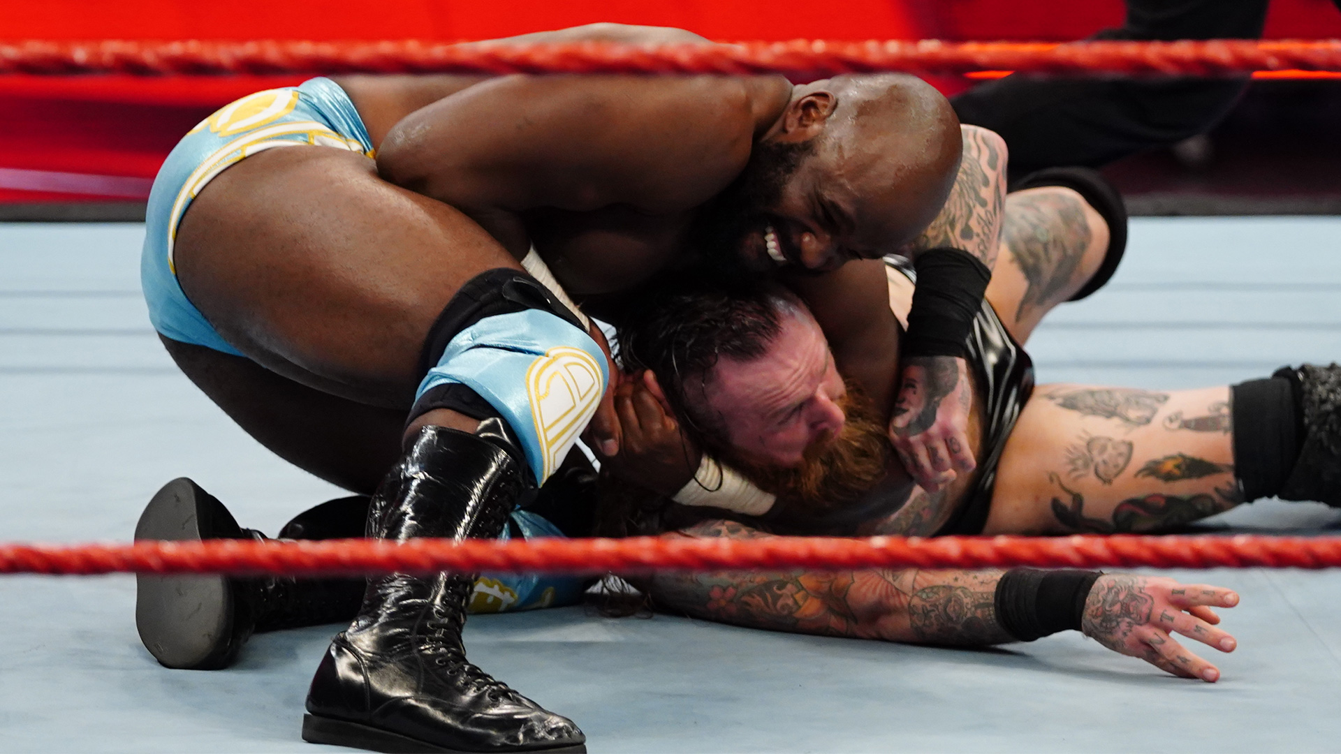 aleister-black-def-apollo-crews