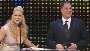 af35c40689ad5f7d-600x338