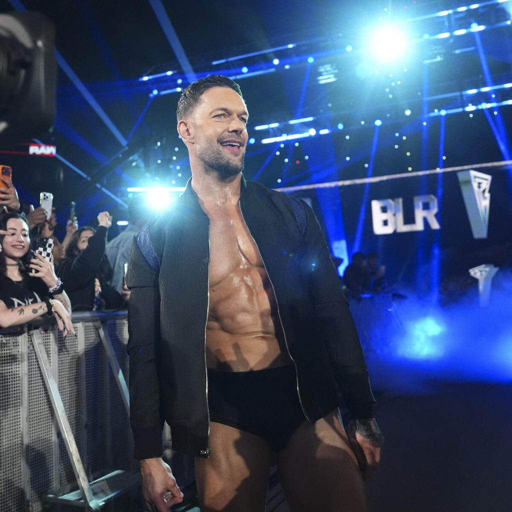 Byli zawodnicy WWE chcą aby Finn Balor został mistrzem świata